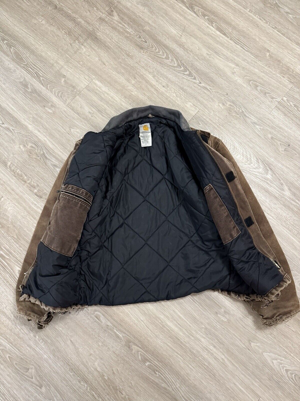 Rare Vintage Carhartt J22 DKB Brown Detroit Jacket – Small but Mighty Classic!